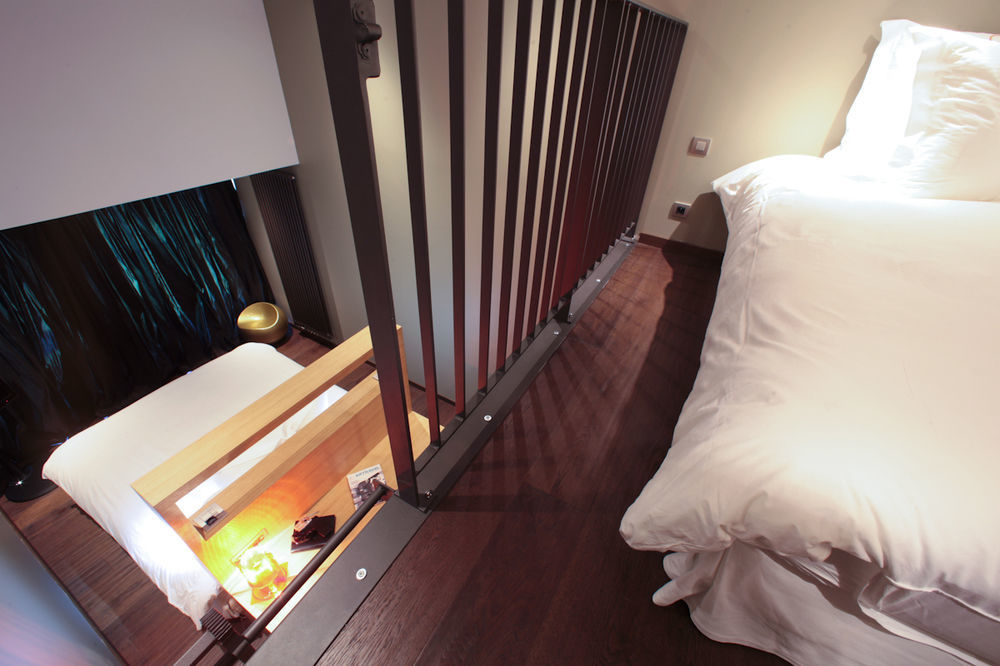 Le Petit Letraz Hotel Duingt Buitenkant foto